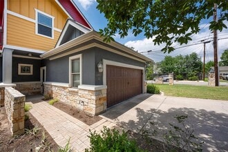Building Photo - 1007 Taulbee Ln
