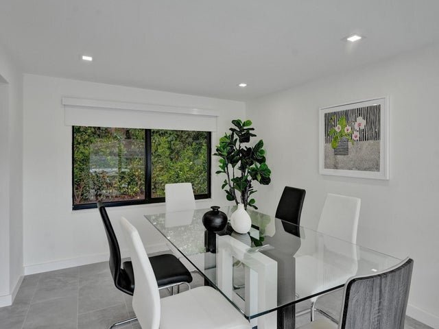 Foto del edificio - 260 NW 36th St