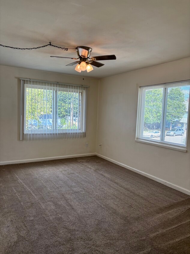 Foto principal - 506 Morse Ave