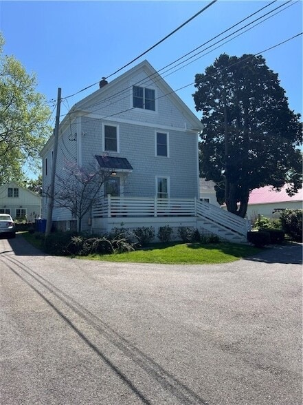 Building Photo - 400 Paradise Ave