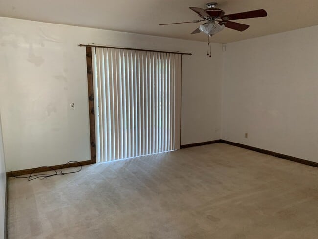 Foto del edificio - For Rent