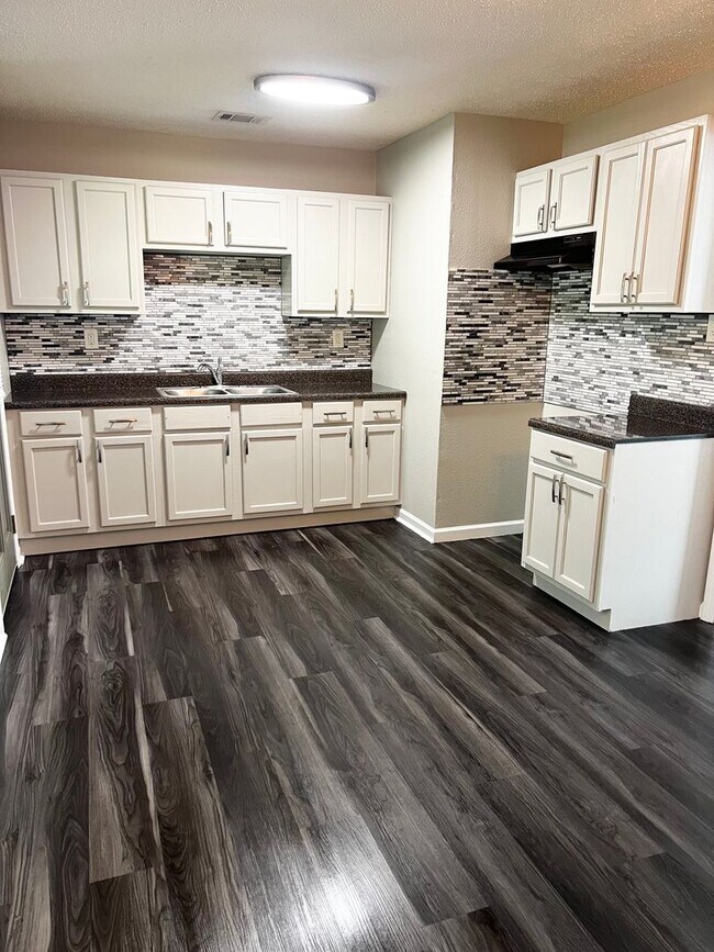 Foto del edificio - Very Nice Newly Rehabbed Home in Raleigh