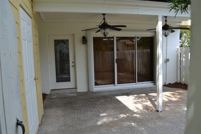 Building Photo - 173 Seabreeze Cir