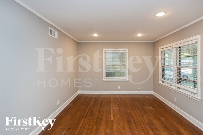 Foto del edificio - 4549 Leatherwood Ave