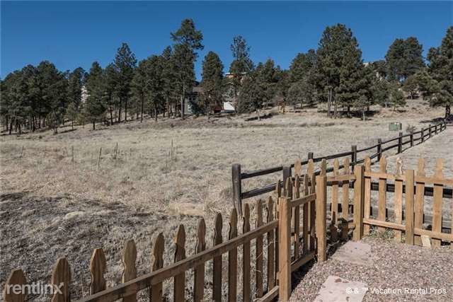 Building Photo - 586 White Mountain Meadows Dr