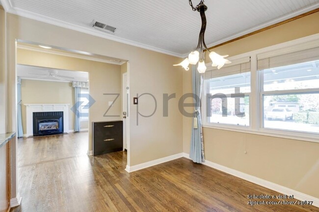 Foto del edificio - 809 E 16th Ave