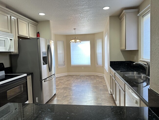 Building Photo - 970 Cascade Ave SW