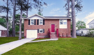 Building Photo - 2436 Southgate Dr