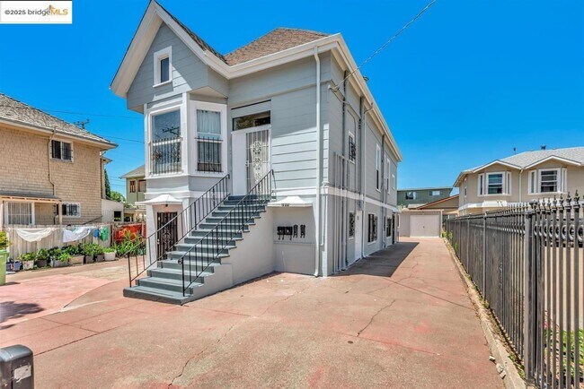Foto del edificio - 1715 9th Ave