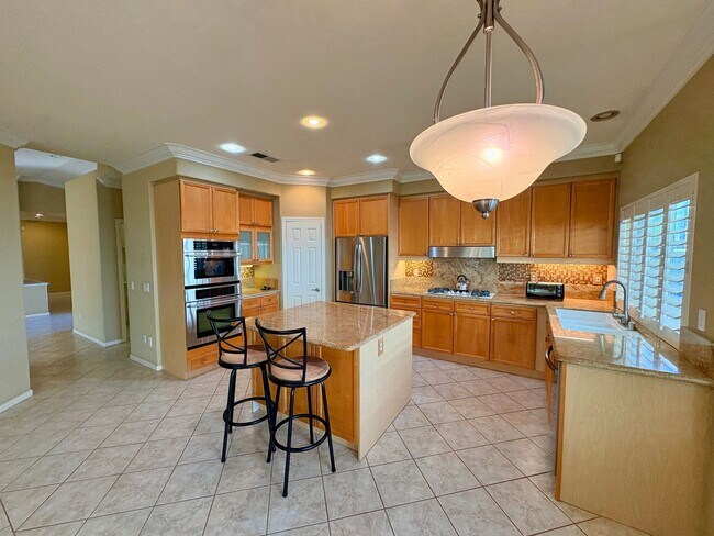 Building Photo - Beautiful 3 Bedroom Plus Office One Story ...