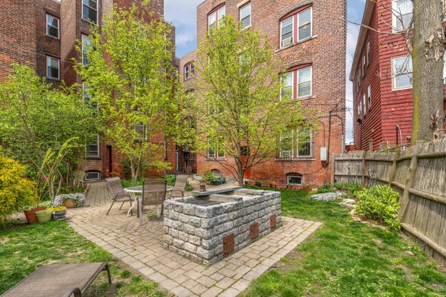 Building Photo - 764 Cambridge St