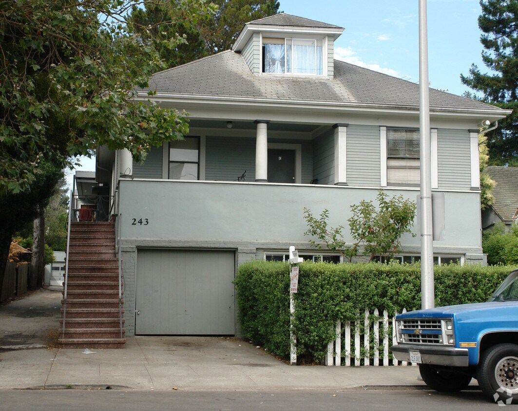 Building Photo - 243 N. Ellsworth