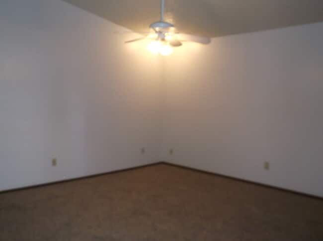 Photo - 2 Bed, 1 1/2 Bath, 1 Car Garage House