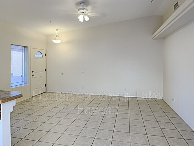 Foto del edificio - 2790 Palisades Dr