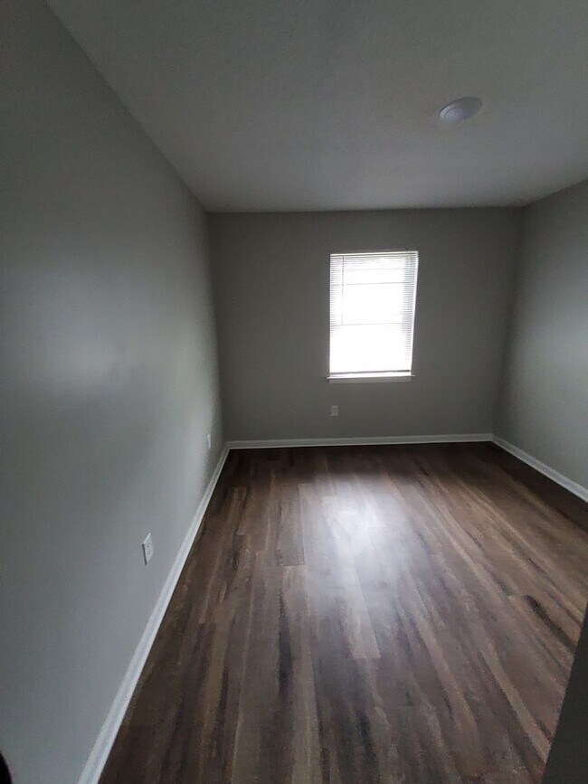 Foto del edificio - Welcome to this charming 3 bedroom, 1 bath...
