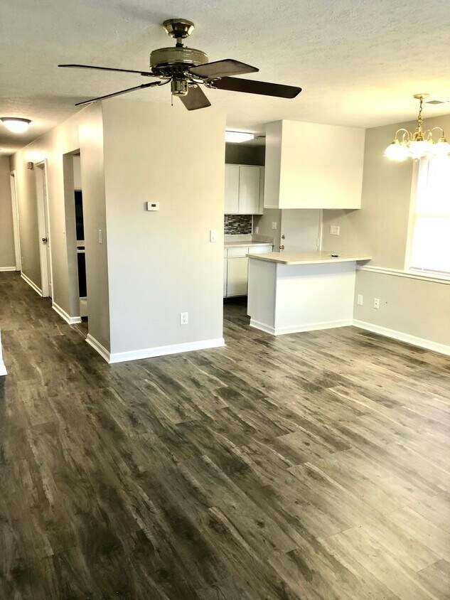 Photo - St Joseph Rd., 3714