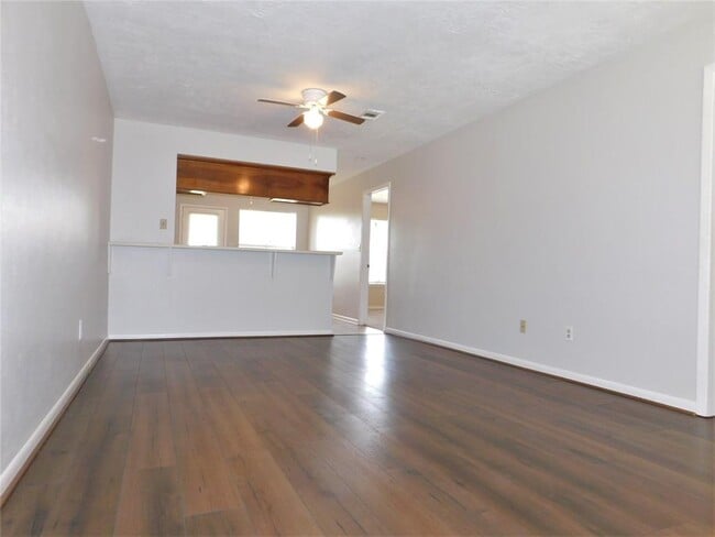 Building Photo - 1711 Hazelwood St
