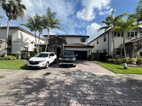 Building Photo - 16548 SW 43rd Ln