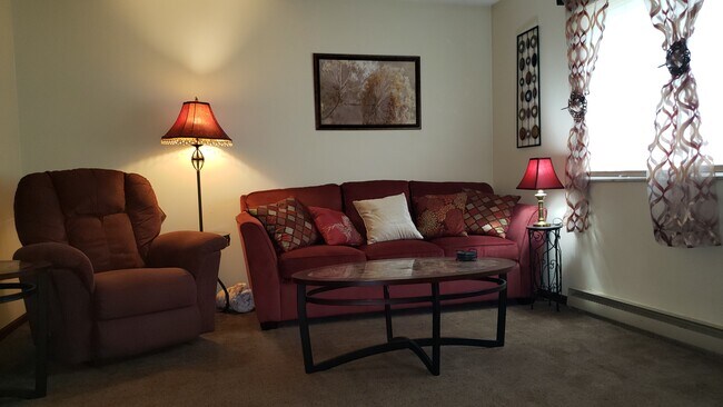Building Photo - 1260 Dietz Ln