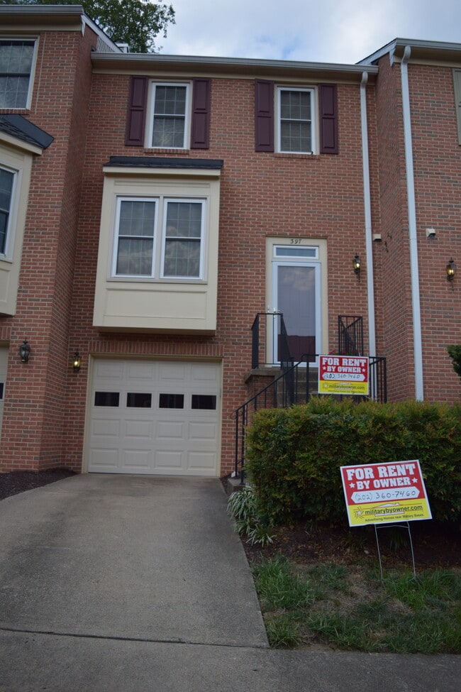 Building Photo - 397 S Pickett St