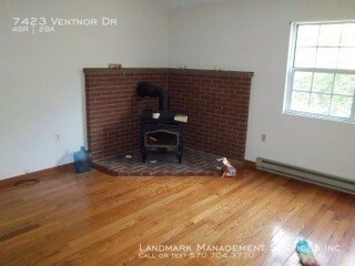 Building Photo - 7423 Ventnor Dr