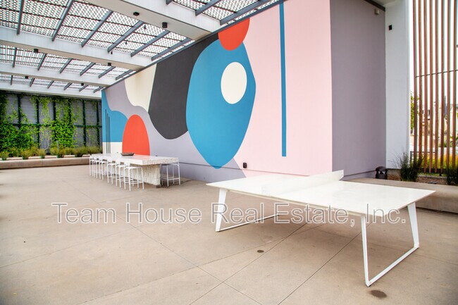 Foto del edificio - 27466 Mercantile Ct