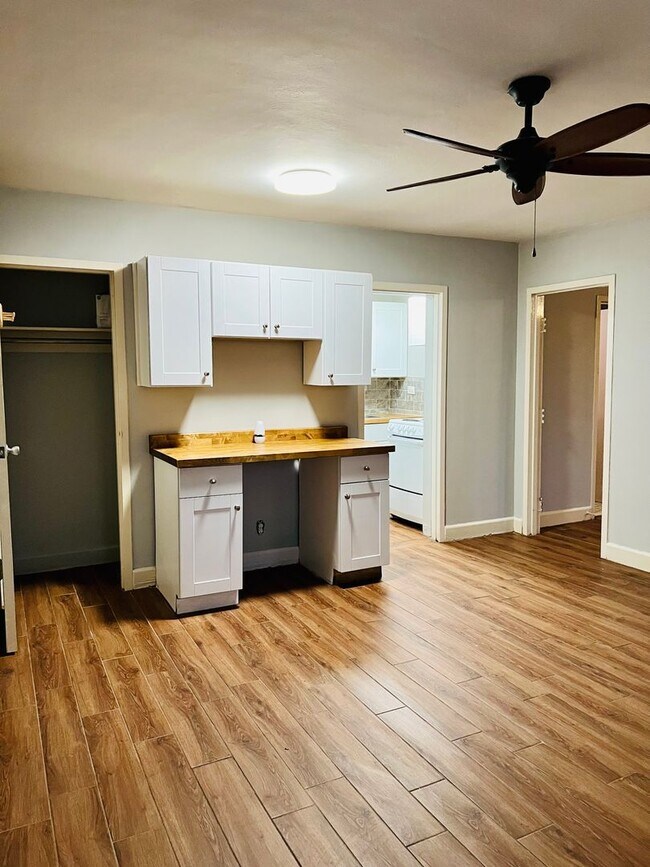 Foto del edificio - Updated first floor 1BR condo on Bardstown...