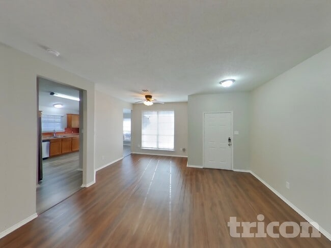 Building Photo - 7210 Compass Point Dr