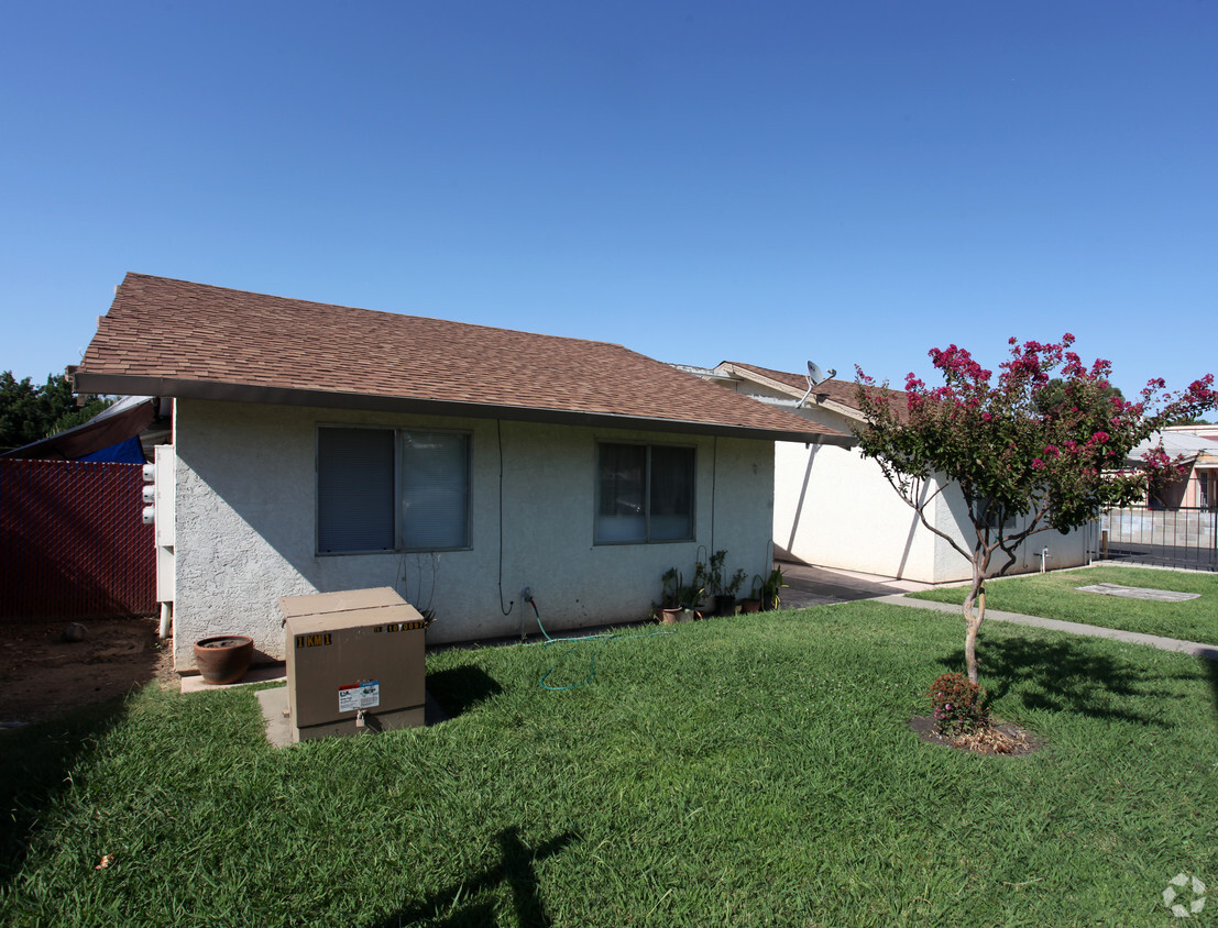 Building - Cottage Lane Apartments I