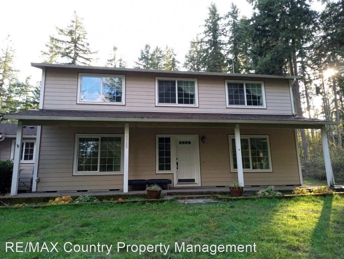 4 br, 2.5 bath House 18525 Stagecoach La... House Rental in Yelm