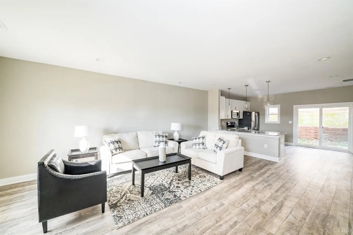 Building Photo - 143 Emanuel Ct