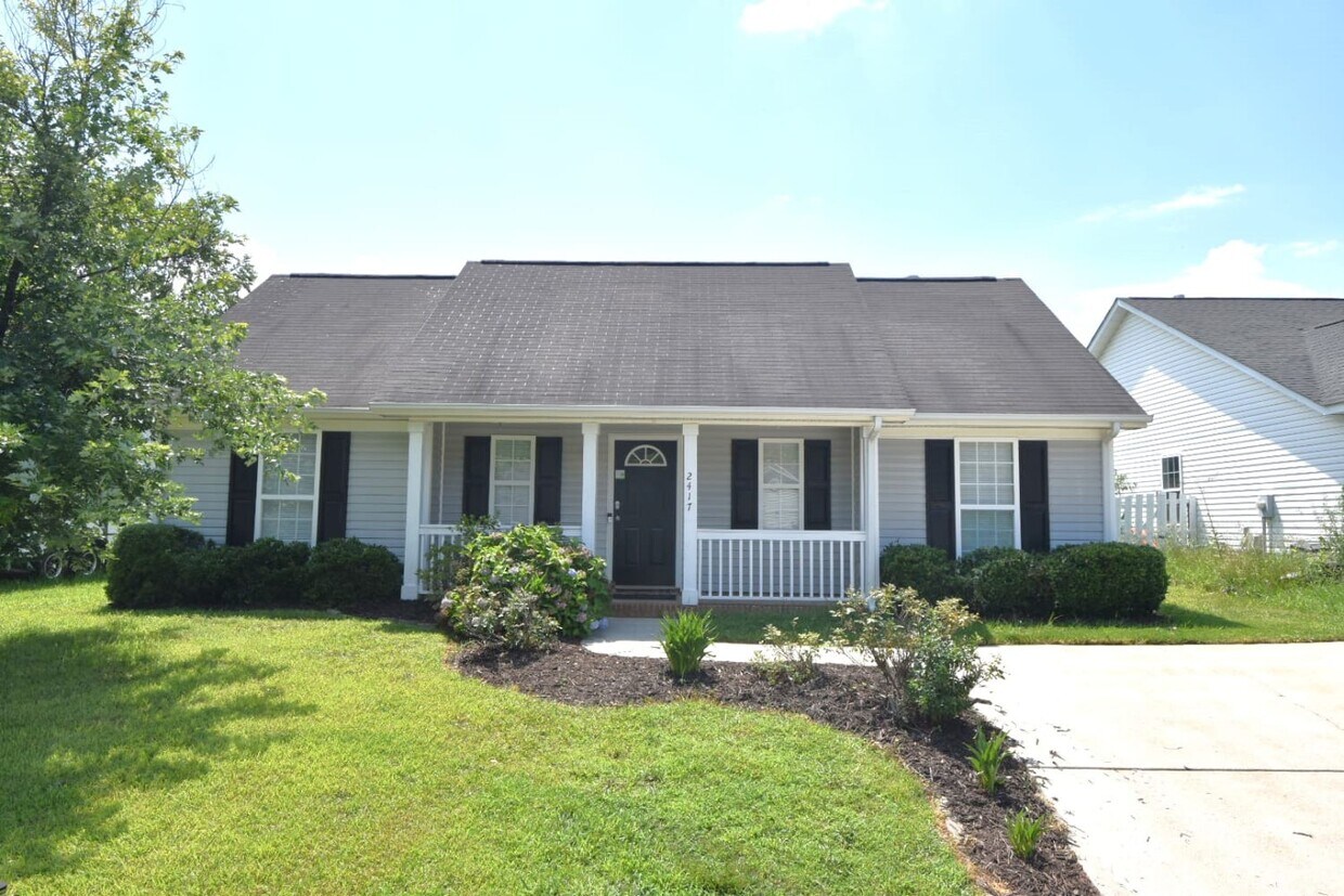 2417 Barkers Ridge Dr House Rental in Bessemer City, NC