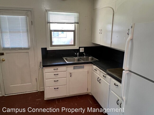 Building Photo - 2 br, 1 bath House - 909 Fillmore St