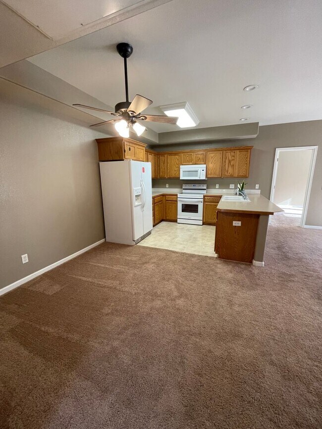 Foto del edificio - Charming Main Floor Condo in Water Valley
