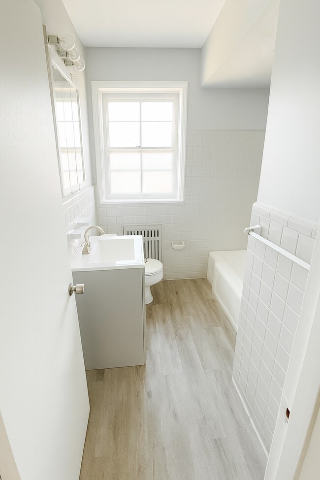 Foto del edificio - 8241 Delmar Blvd