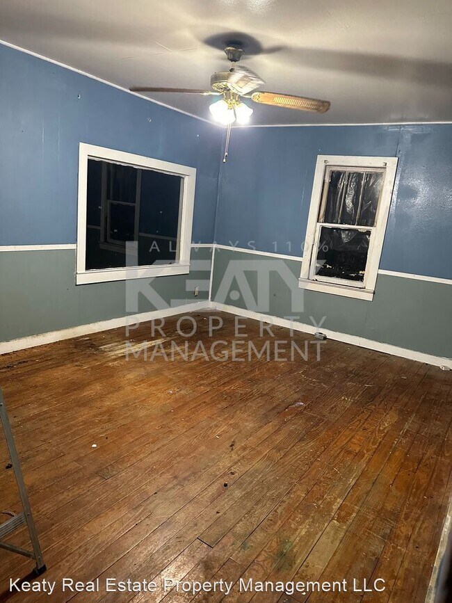 Building Photo - 2 br, 1 bath House - 427 South Avenue O