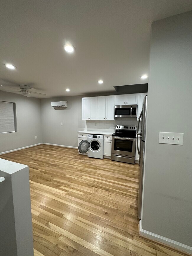 Foto del edificio - 1227 16th St NE