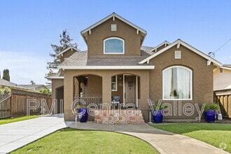 Building Photo - 2391 Palm Ave