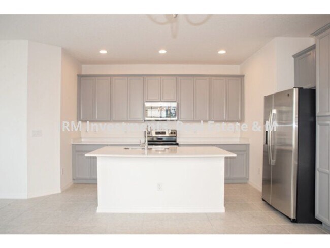Building Photo - Brand New 3 bedroom Corner unit in Ravenna