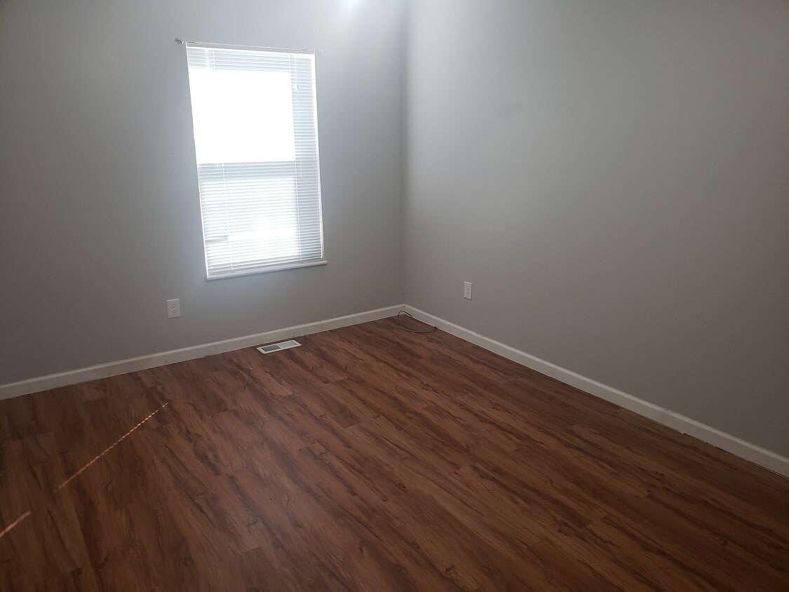 Building Photo - 775 Highland Hill Ct