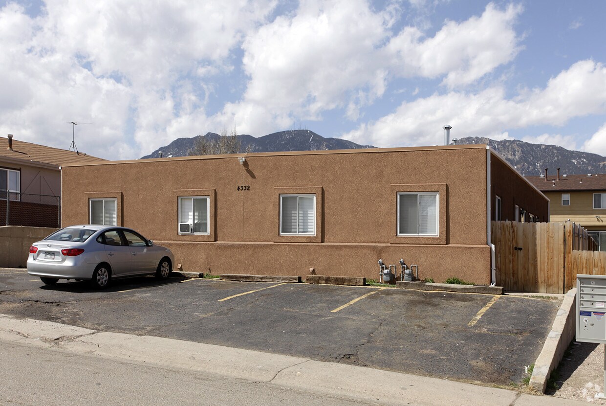 Primary Photo - 4332 Ericson Dr