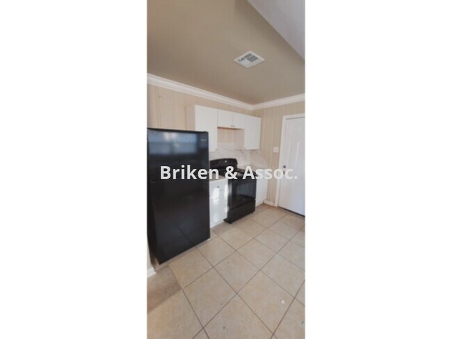 Foto del edificio - 1321 N Elton Ct