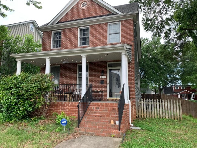 Building Photo - 411 S Allen Ave