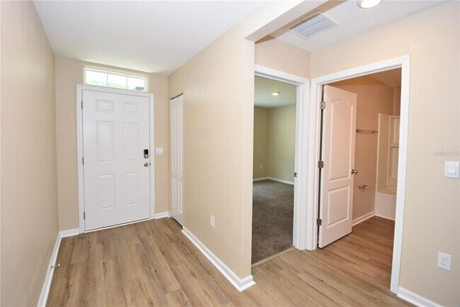 Building Photo - 14 Pine Cottage Ln