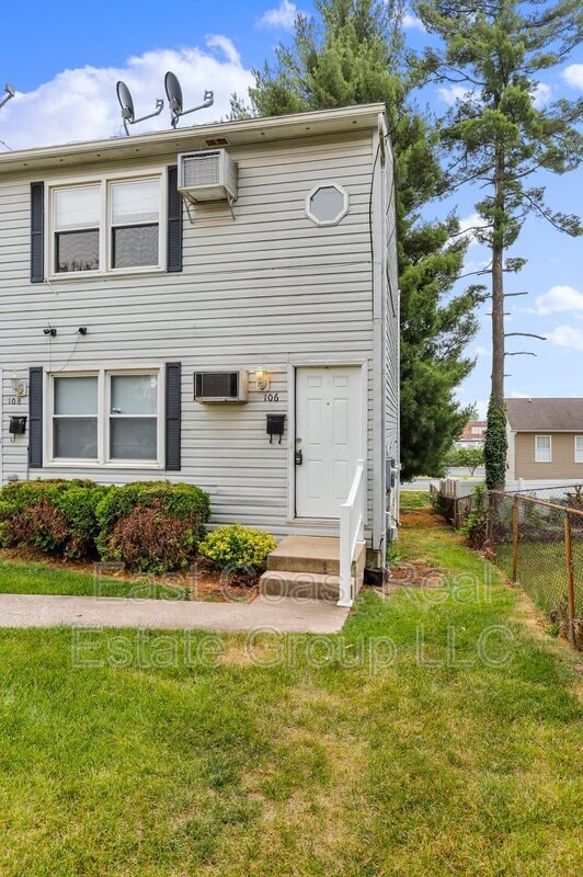 Building Photo - 106 N Mont Valla Ave
