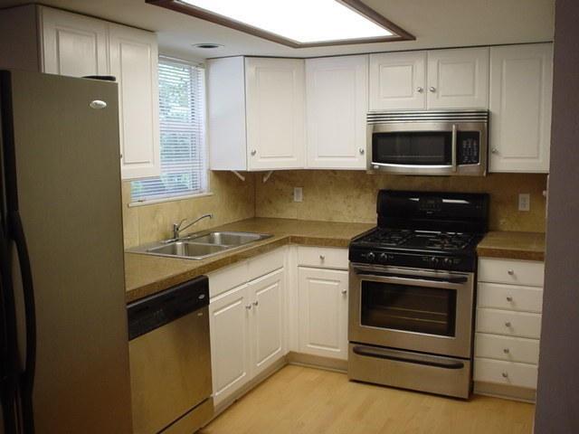 Foto del edificio - 902 Meriden Ln