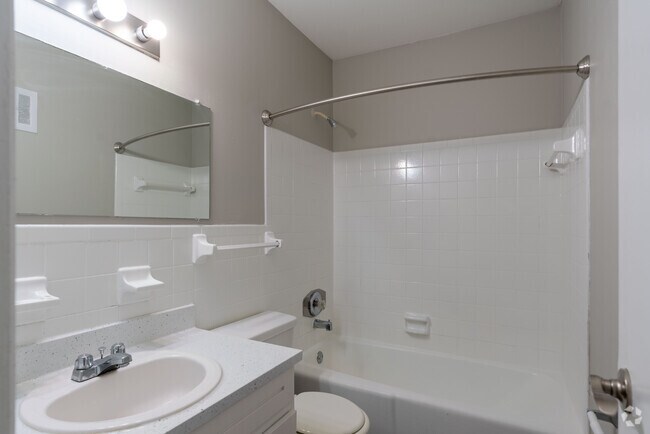 1 HAB, 1 BA: 710 ft² - Mirage at Southpoint