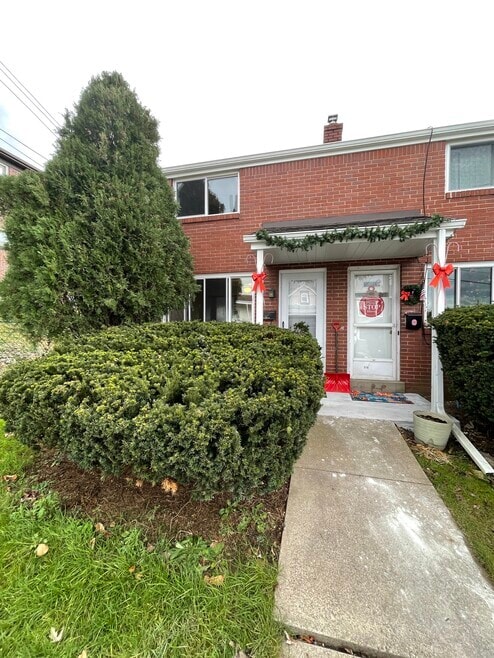 Building Photo - 514 Spruce St