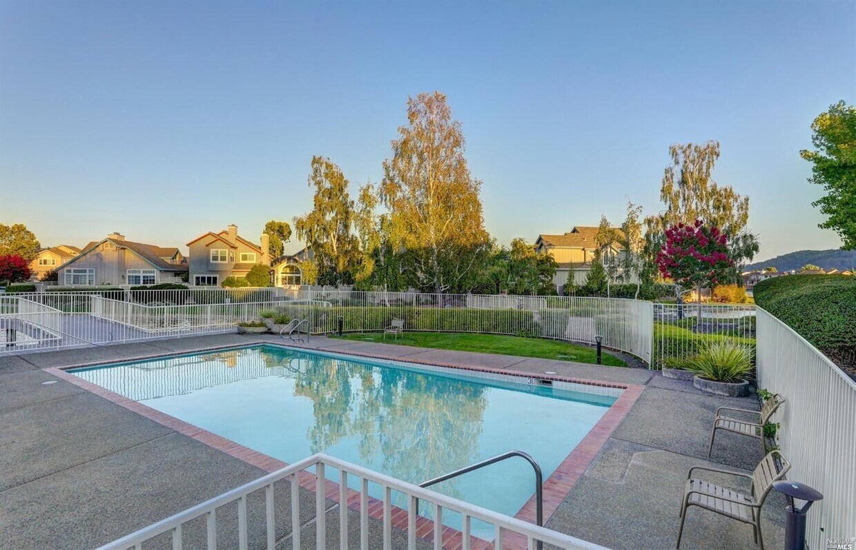 Foto del edificio - 10 Gregory Pl