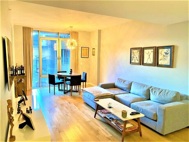 LIVING-ROOM - 50 Franklin St